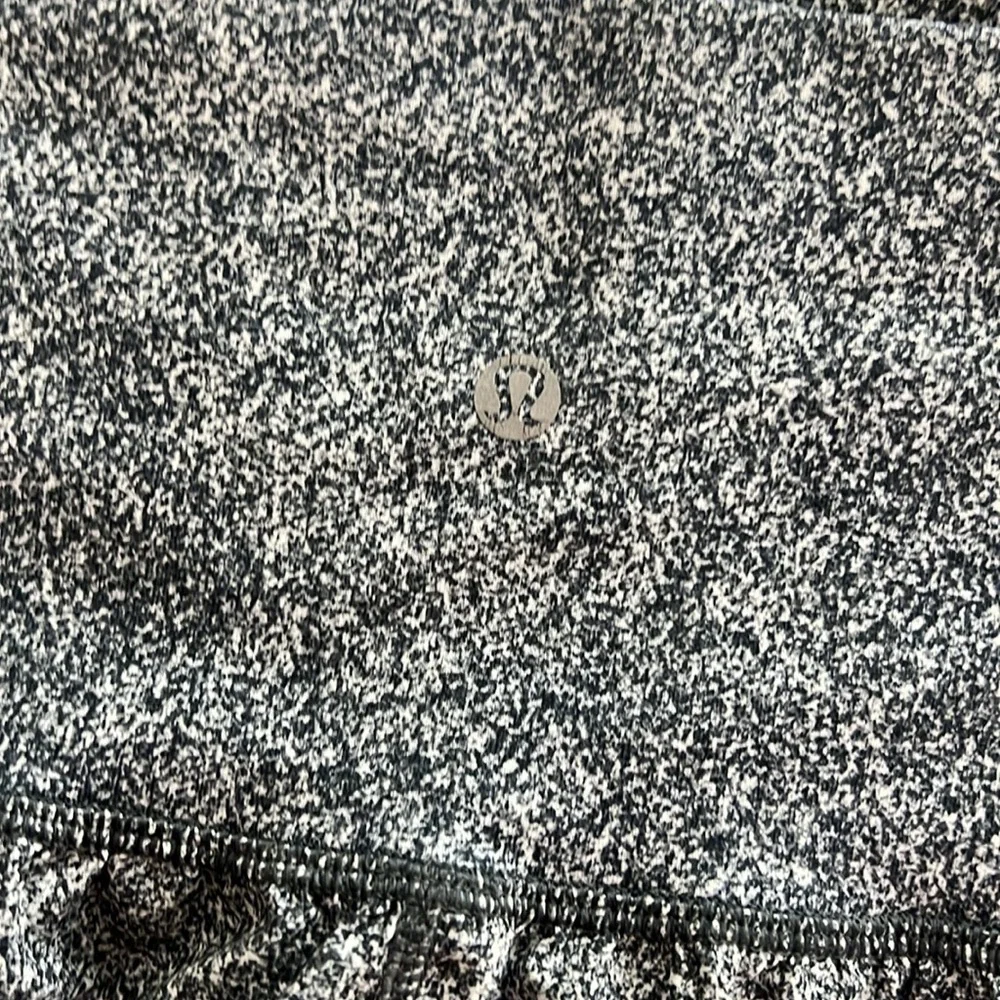 Lululemon &Go On the Go Sz 6 Leggings/Jogger Cropped Pant Grey Speckle Print